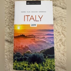 Italy 2019 Travel Guide Book